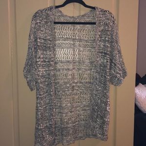 Short sleeved knit sweater/cardigan